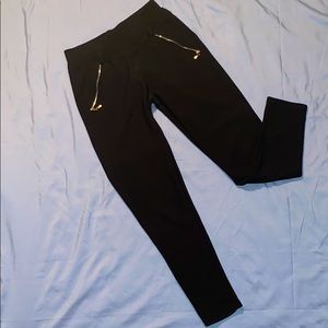 Black jeggings